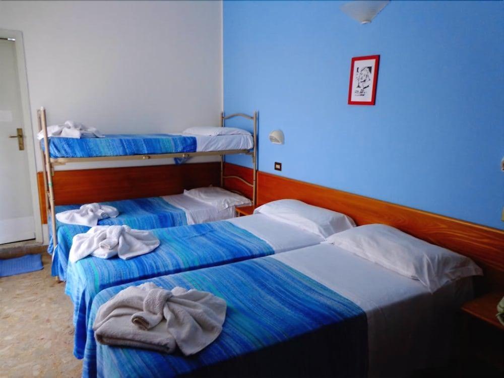 Hotel Santiago Rimini Luaran gambar