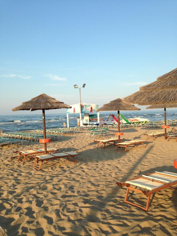 Hotel Santiago Rimini Luaran gambar